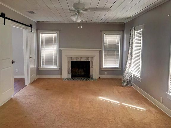 5th image of 1208 Carolina St