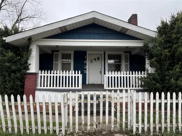 1825 Bernice Ct NE, Canton, OH 44705