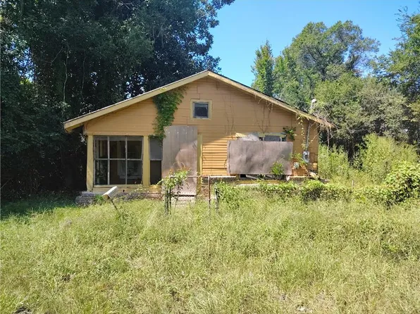 909 S Royal St, Bogalusa, LA 70427