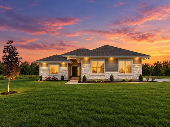 20312 E 22nd St S, Independence, MO 64057