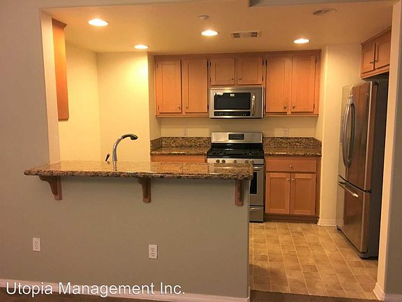 4th image of 291 Riverdale Ct APT 118