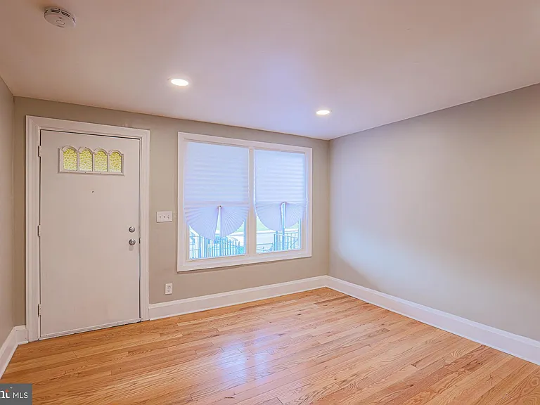 130 Reedbird Ave — Photo 9