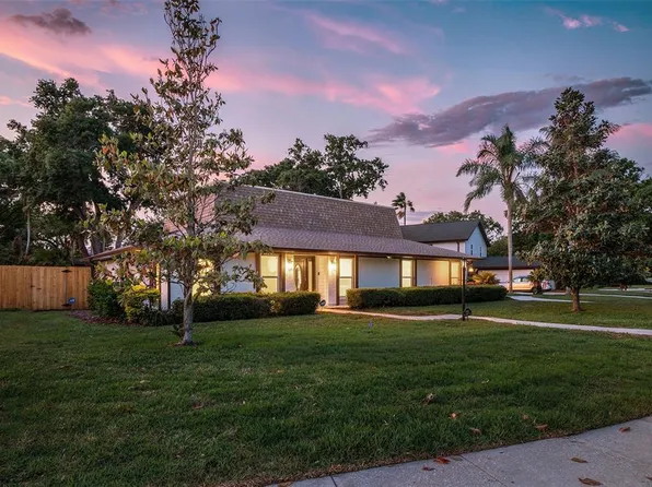 13313 Golf Crest Cir, Tampa, FL 33618