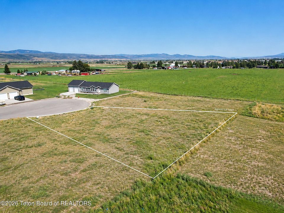 1st image of 11 Lavender Ct