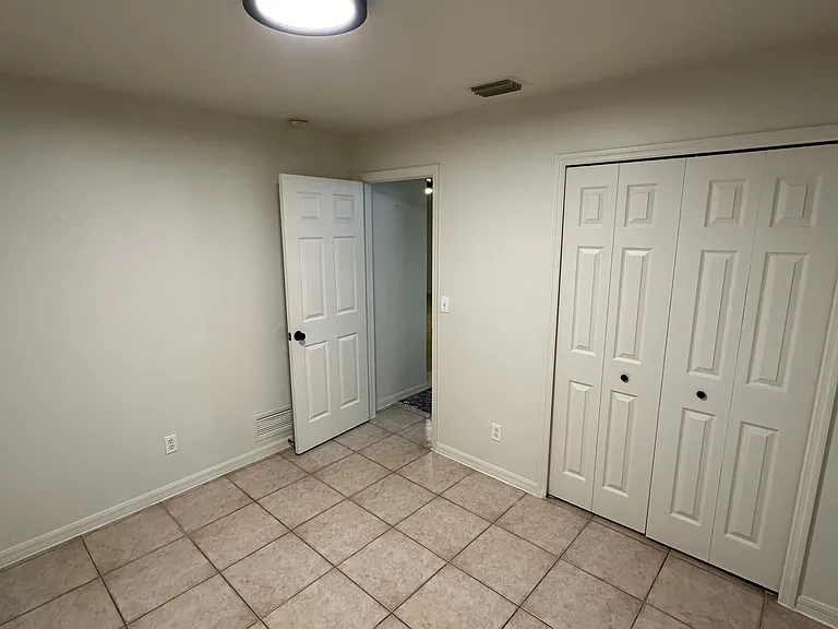 5027 Benton St — Photo 11