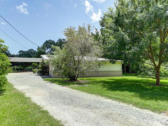 2nd image of 307 Patio Dr