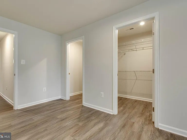 7912 N Gladden Farm Way — Photo 41