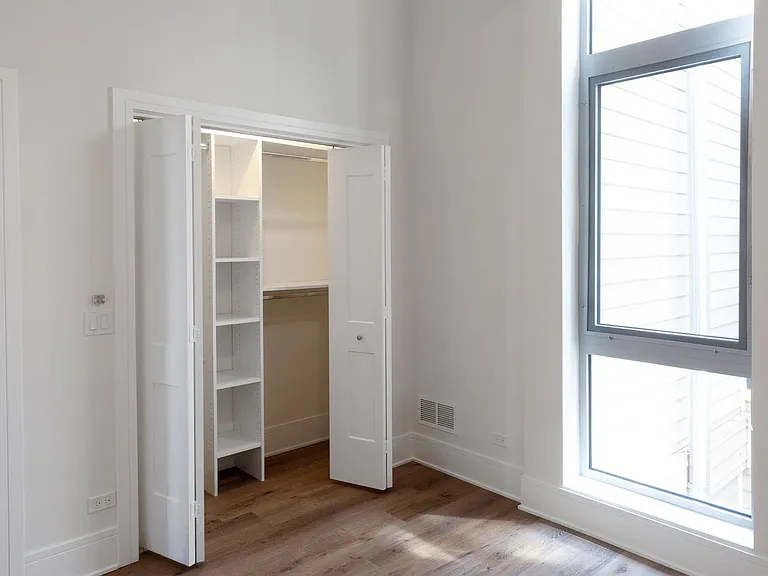 6700 North Ave — Photo 35