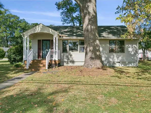 219 Village Pkwy, Newport News, VA 23601
