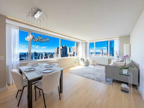 322 West 57th Street image 1 of 20