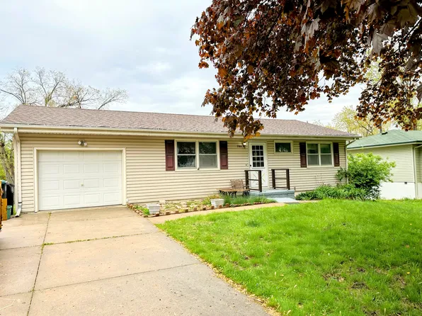 9380 Ohio St, Omaha, NE 68134