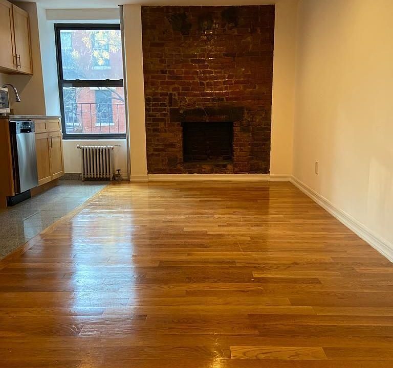1st image of 176 Elizabeth St APT 8