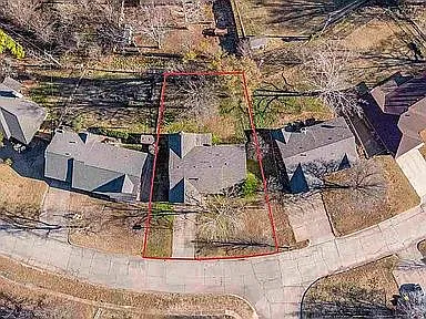 701 N Dryden Cir — Photo 2