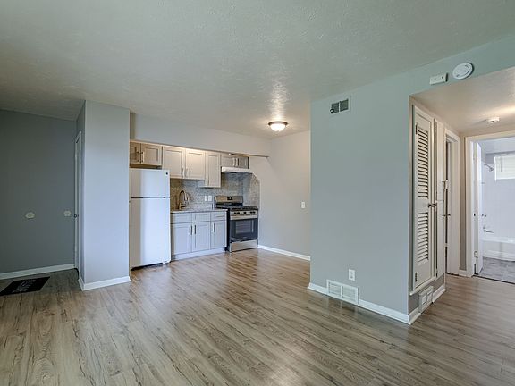 3rd image of 4505 Lafayette Ave APT 4