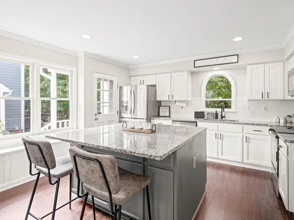 21 Cedar Hill Dr, Durham, NC 27713