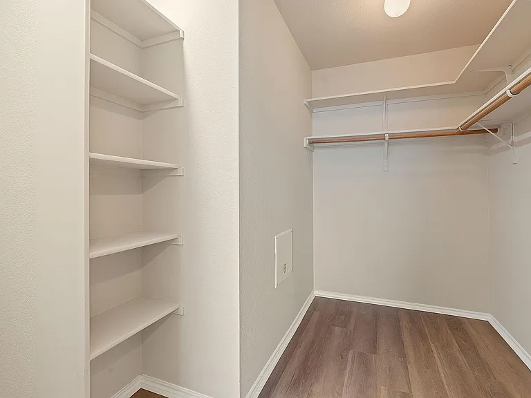 10808 Chippenhook Ct — Photo 26