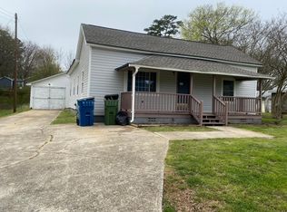 208 Howard St, Mount Holly, NC 28120