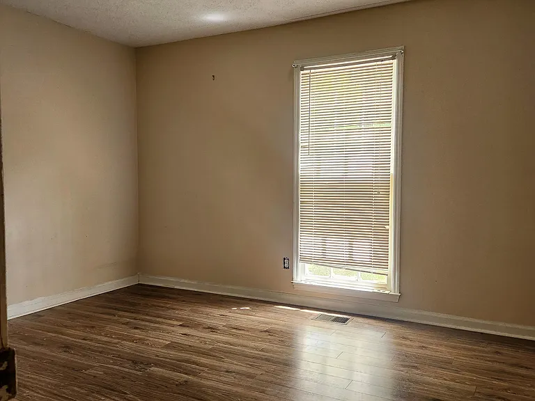 701 Underwood Dr — Photo 4