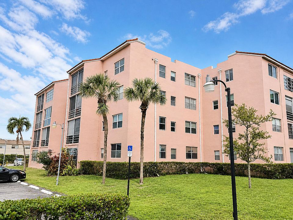 1st image of 2841 Somerset Drive #107