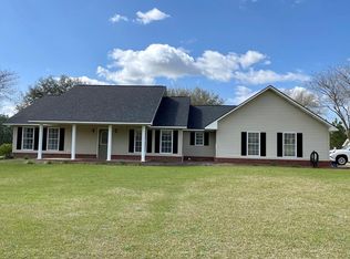 2400 John M Brewton Rd, Glennville, GA 30427