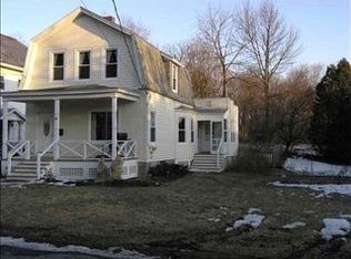 4 Electric Ave, East Greenbush, NY 12061