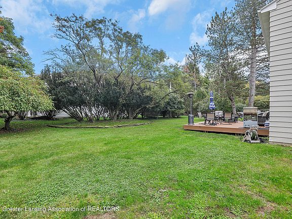 4th image of 1888 Walnut Heights Dr