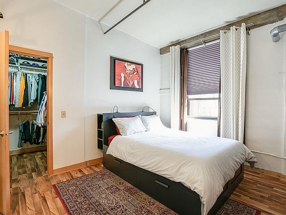 5th image of 525 E Chicago St Unit 502