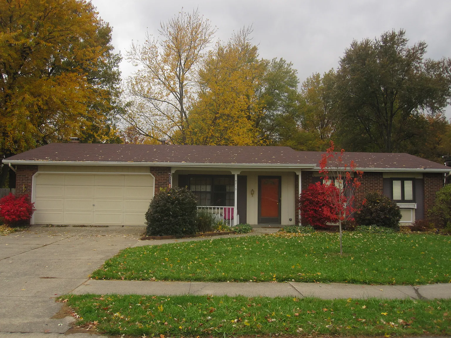 4715 Hartford Dr photo 1