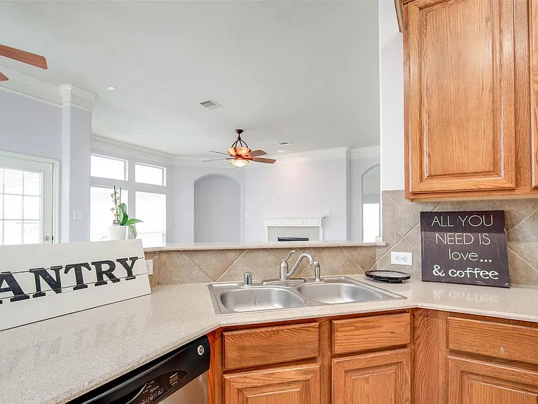 9323 Hillhaven Ct — Photo 15