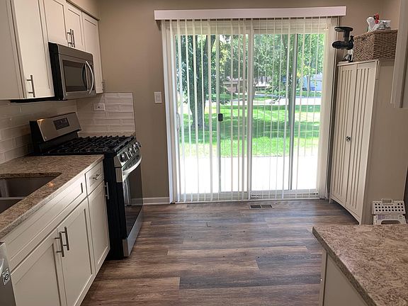 5th image of 2285 Kingston Dr