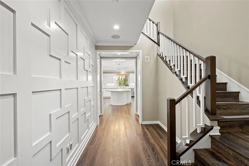 3 bed, 2.5 bath, 1658 sqft, $4,950 — Photo 2