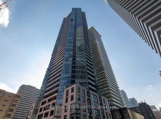 45 Charles St E #3706, Toronto, ON M4Y 0B8