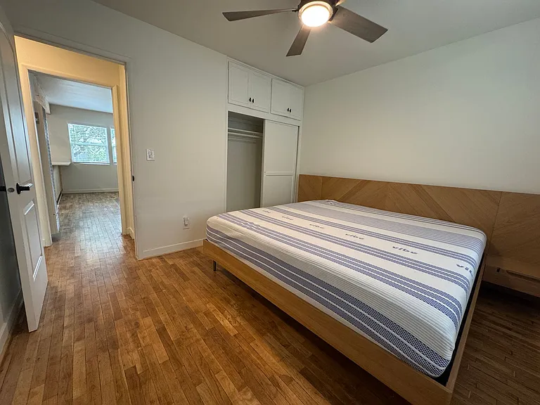 5714 Traffic Way — Photo 8