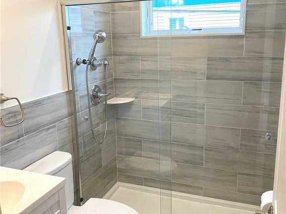 5th image of 20 Virginia Ave #1A