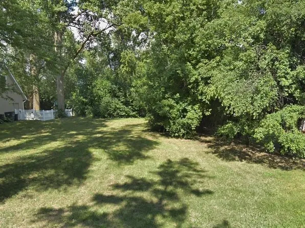2283 Somerset Rd, Bloomfield Hills, MI 48302