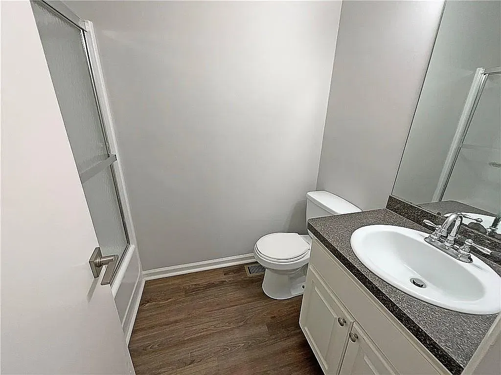 2 bed, 1320 sqft, $1,650 — Photo 3