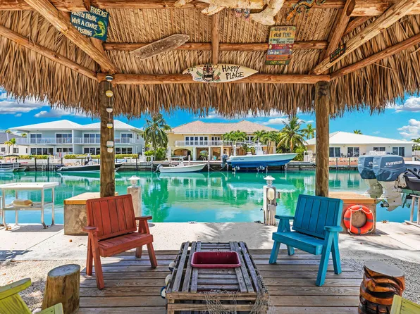 261 5th St, Key Colony Beach, FL 33051