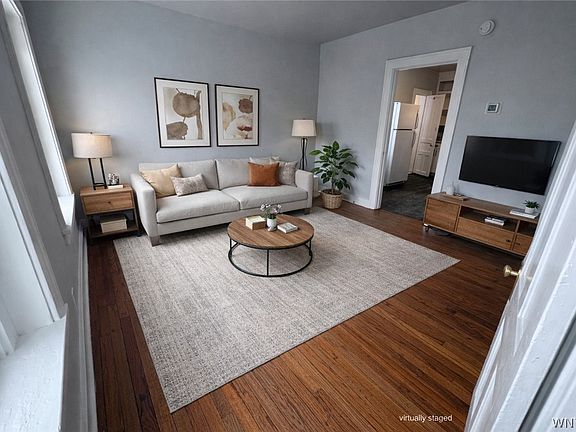 5th image of 856 Niagara St