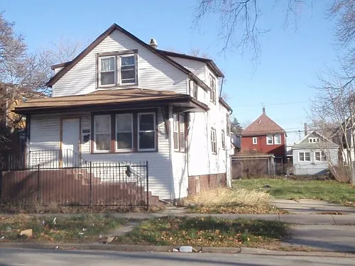 11935 S Lafayette Ave photo 1