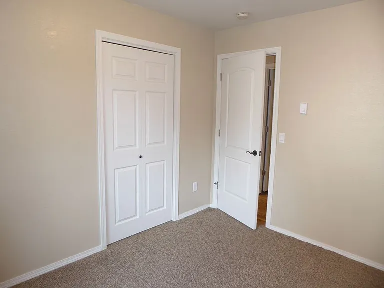 9236 Emily Way — Photo 4
