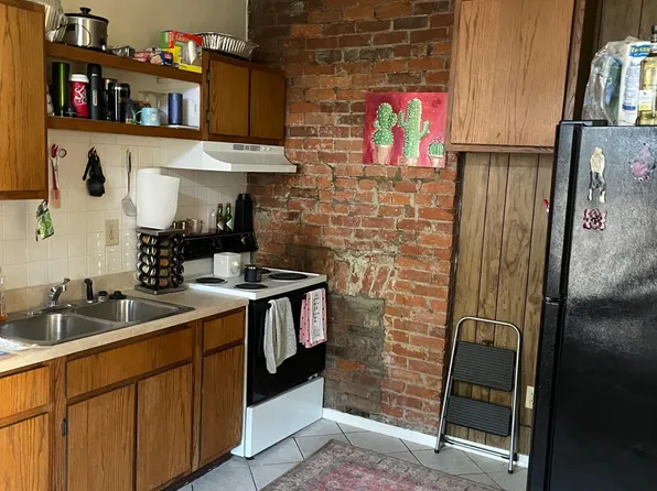 2147 W Clifton Ave APT 5, Cincinnati, OH 45219