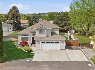 3033 Charity Ct, Kennewick, WA 99338