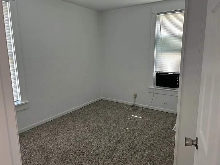 104 8th St NW APT Nate Larson - Lease Only — Photo 8