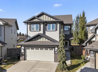 1772 33b St NW, Edmonton, AB T6T 0P3