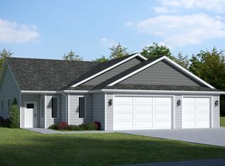 405 8th St, Surrey, ND 58785