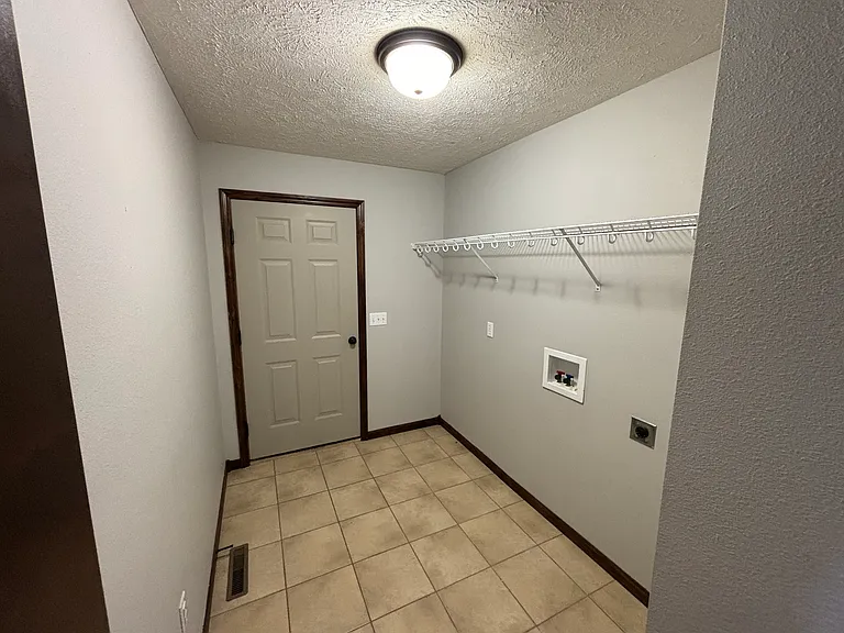 1442 N Opportunity Ave — Photo 19