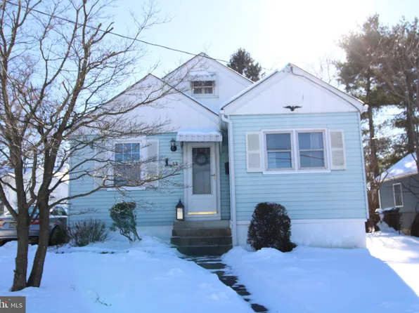 18 George St, Mount Ephraim, NJ 08059