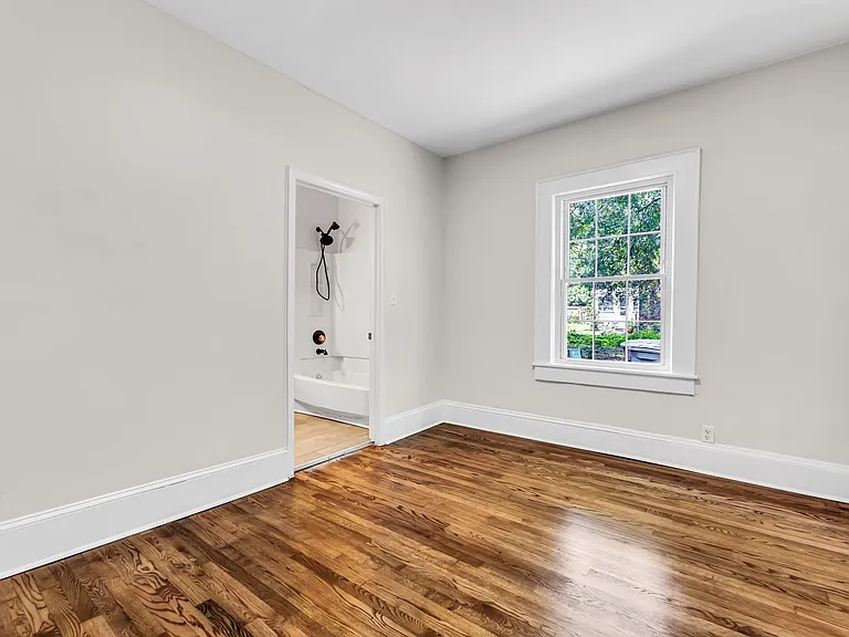 1320 W Friendly Ave — Photo 9
