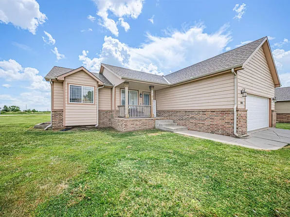 1901 Southwind Ct, Junction City, KS 66441
