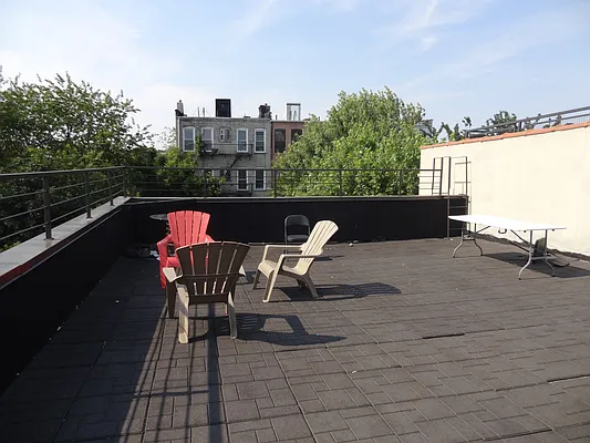 Rented by Miron Realty Group | media 41